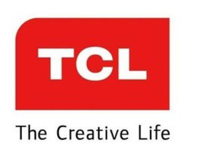 tcl空调清理维修方法 先拆开室内机前半部的塑料盖